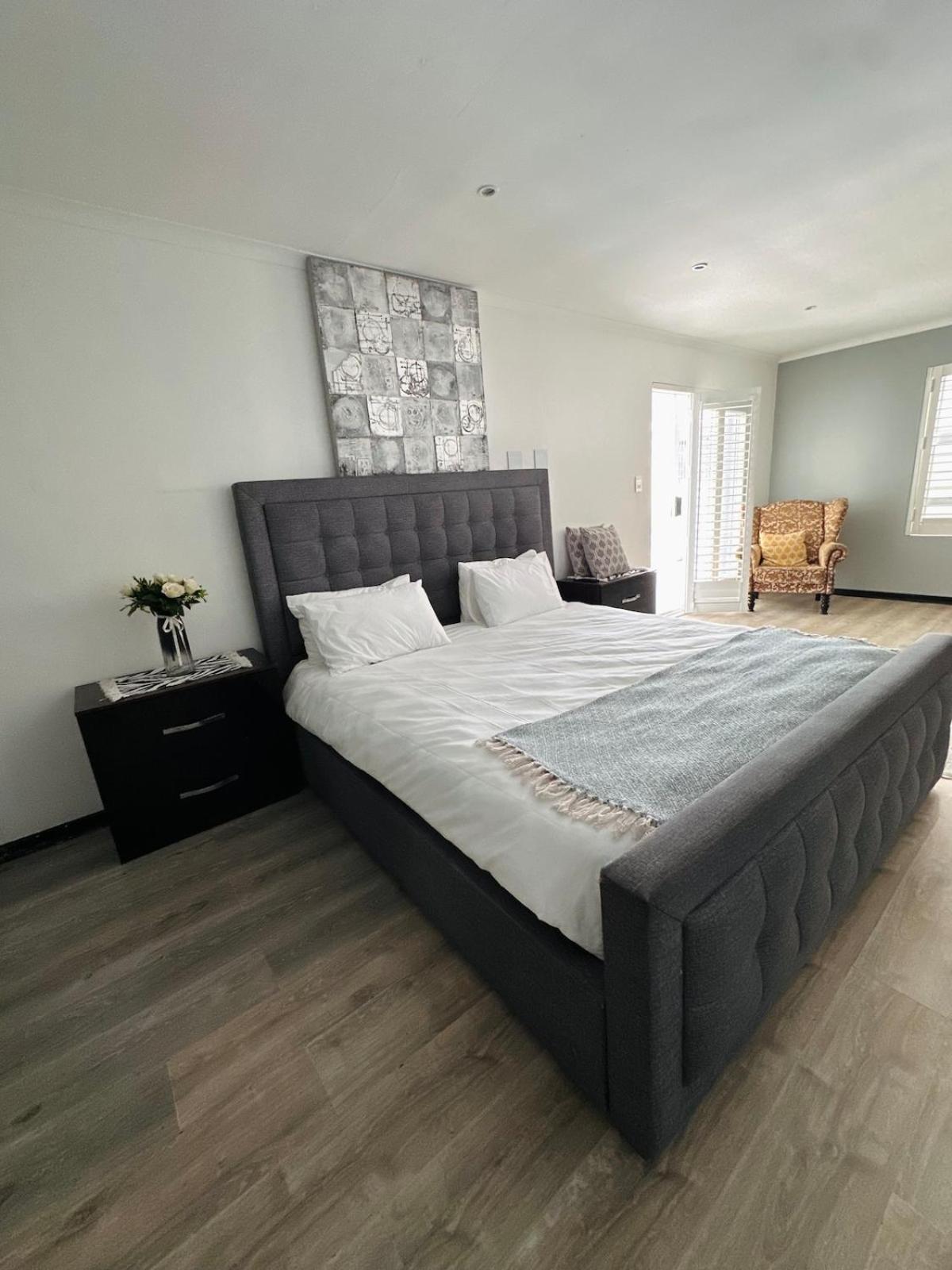 Entertainers Delight Near The & Wine Routes Holiday home Cape Town