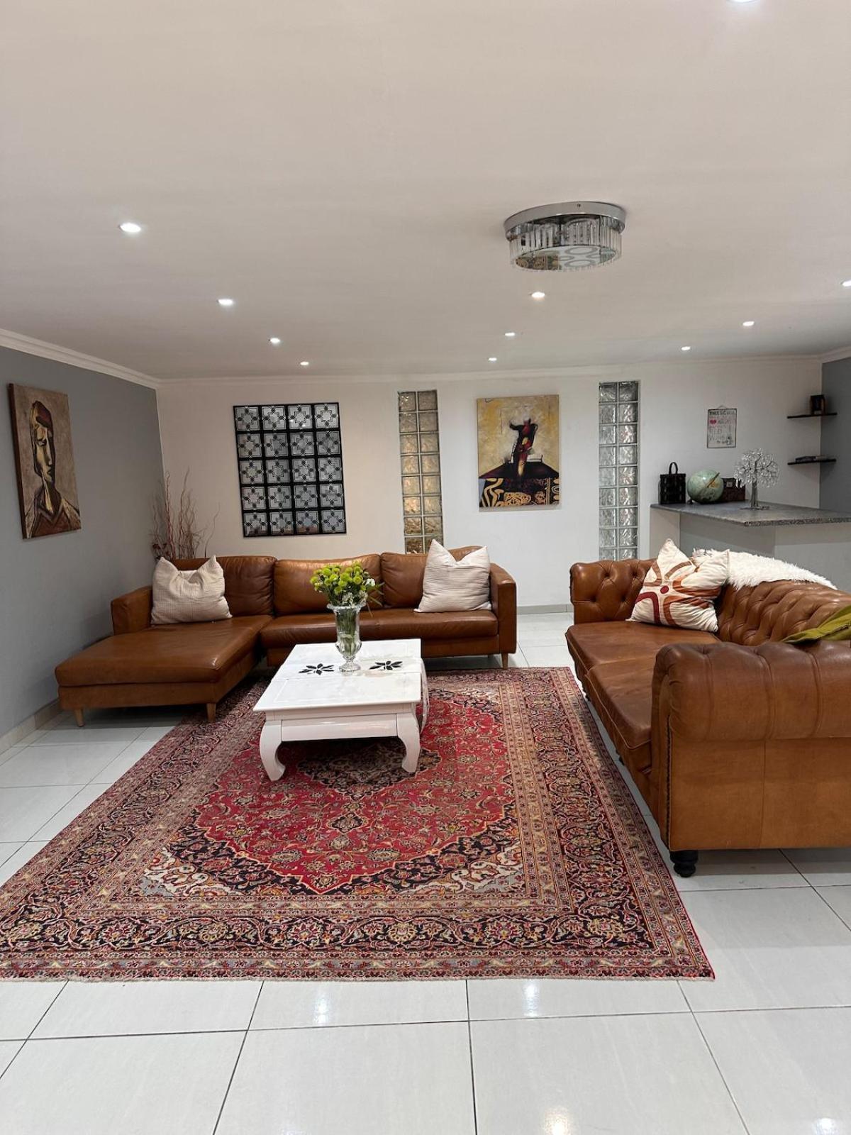 Entertainers Delight Near The & Wine Routes *