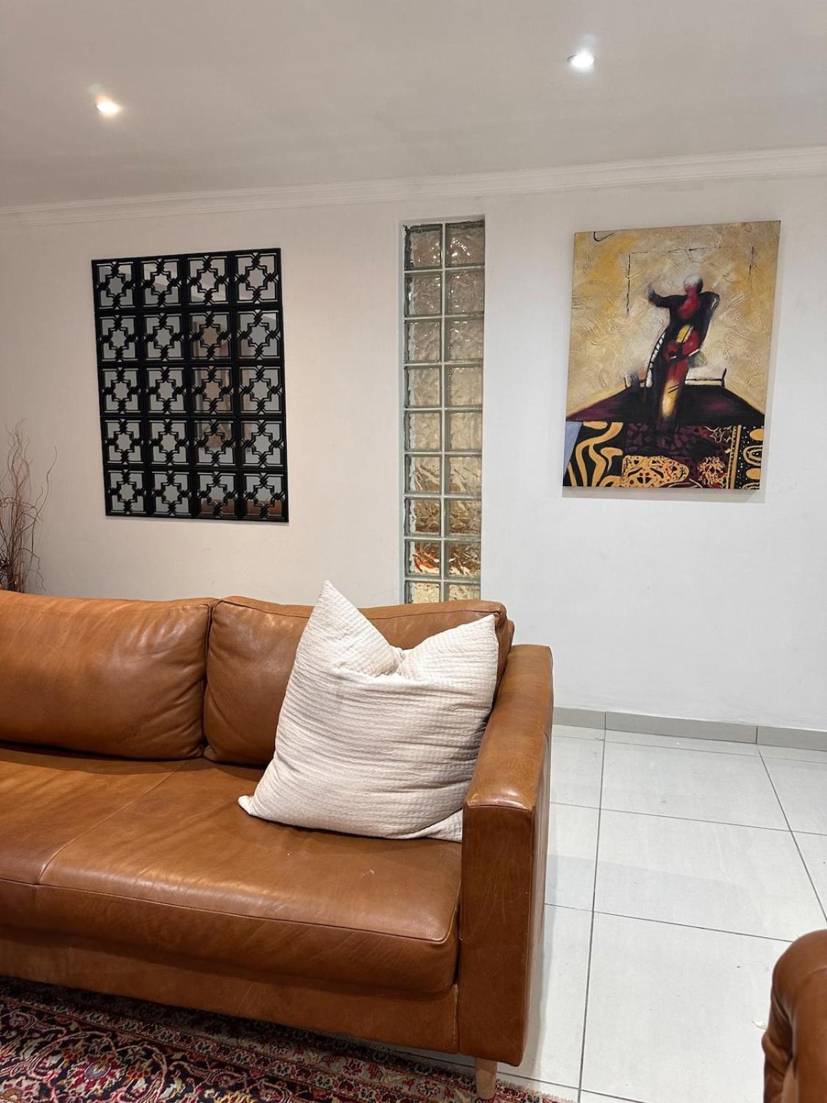 Entertainers Delight Near The & Wine Routes Holiday home *